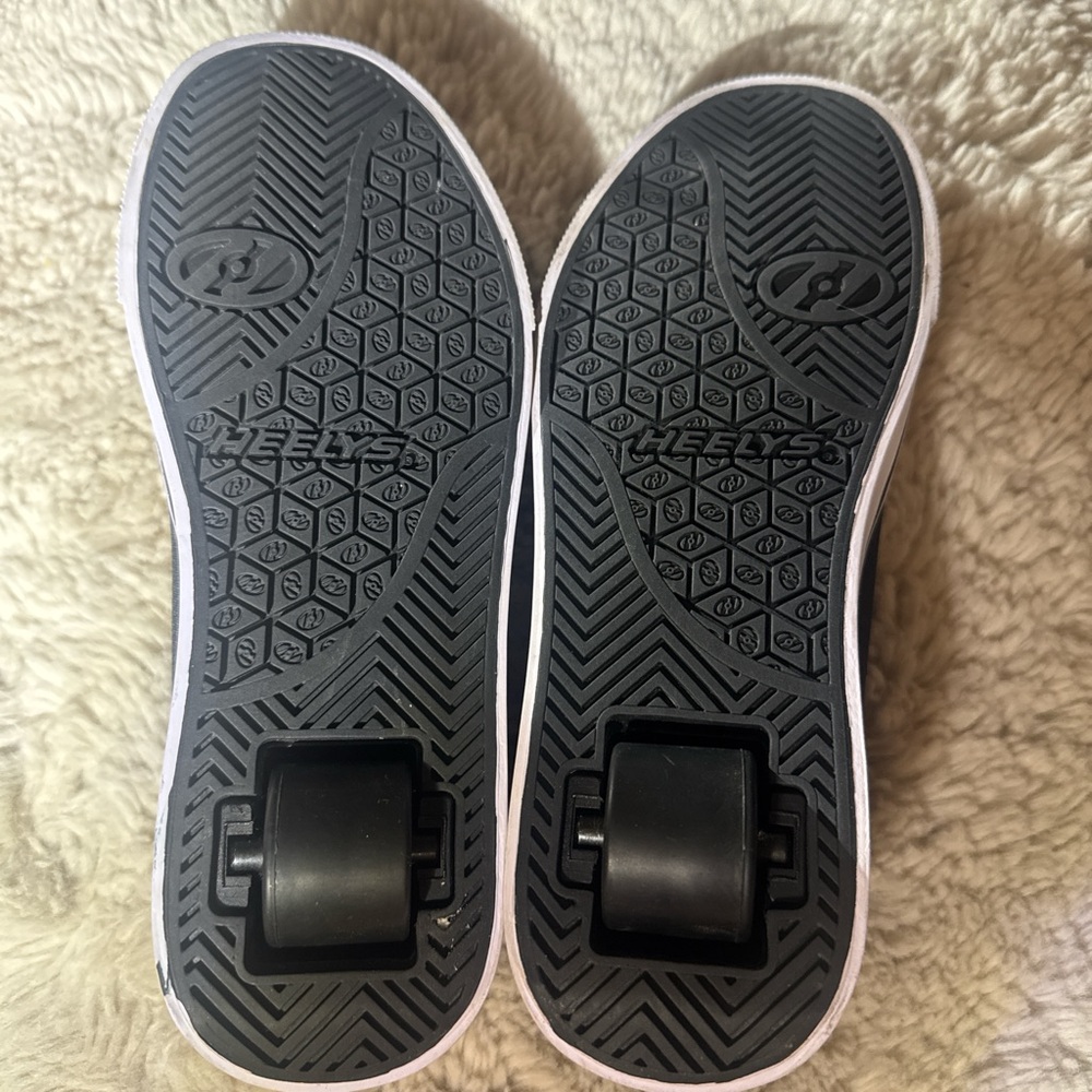Heelys Kids Black and White Sneakers - Picture 3 of 3